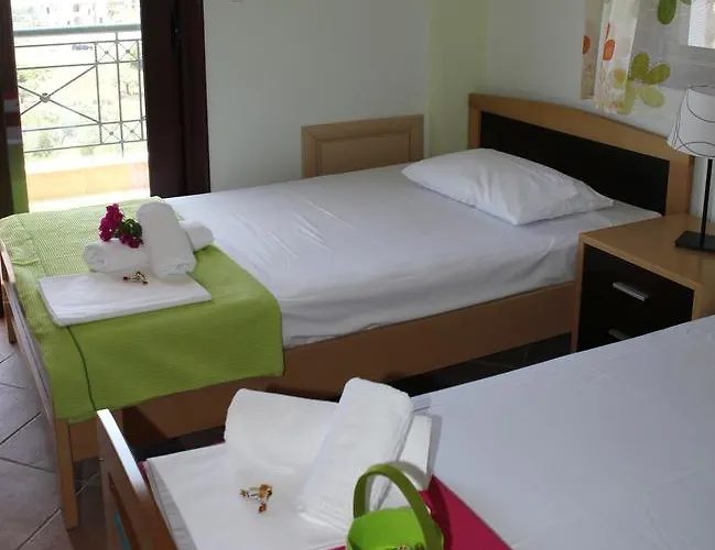 아파트 Sofia Luxury Maisonettes 니키티