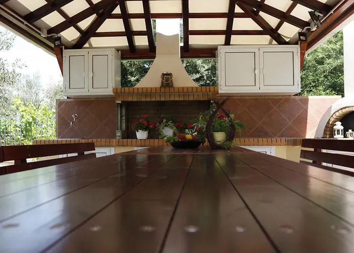 아파트 Sofia Luxury Maisonettes 니키티