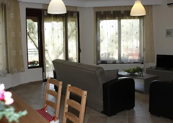 Sofia Luxury Maisonettes 니키티